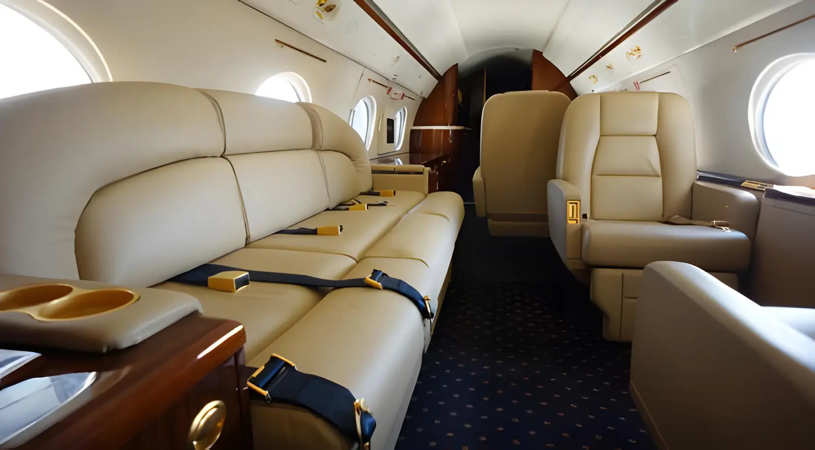 Gulfstream IV-SP HI1050 operated by Helidosa Aviation Group photo 2