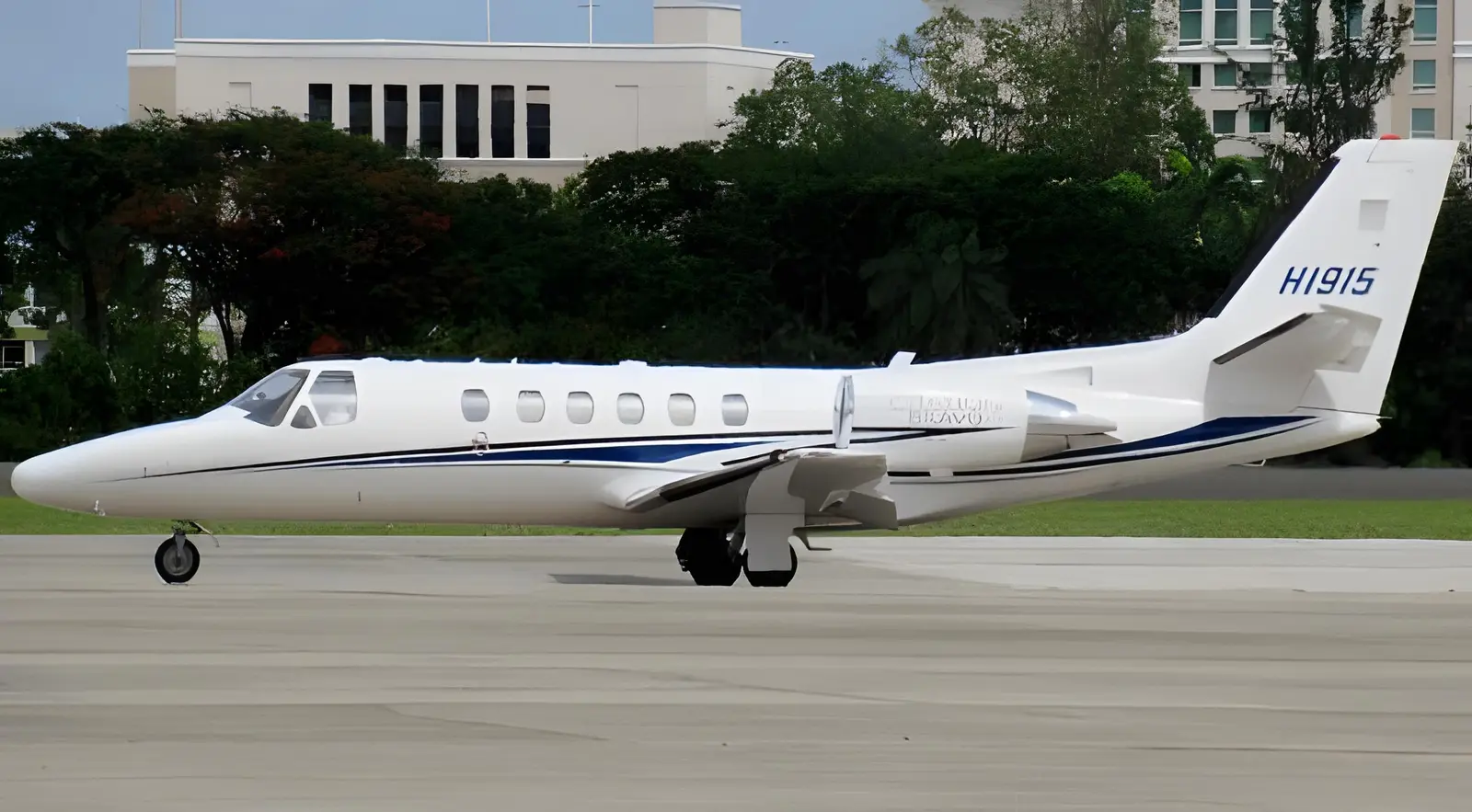 Cessna Citation Bravo HI915