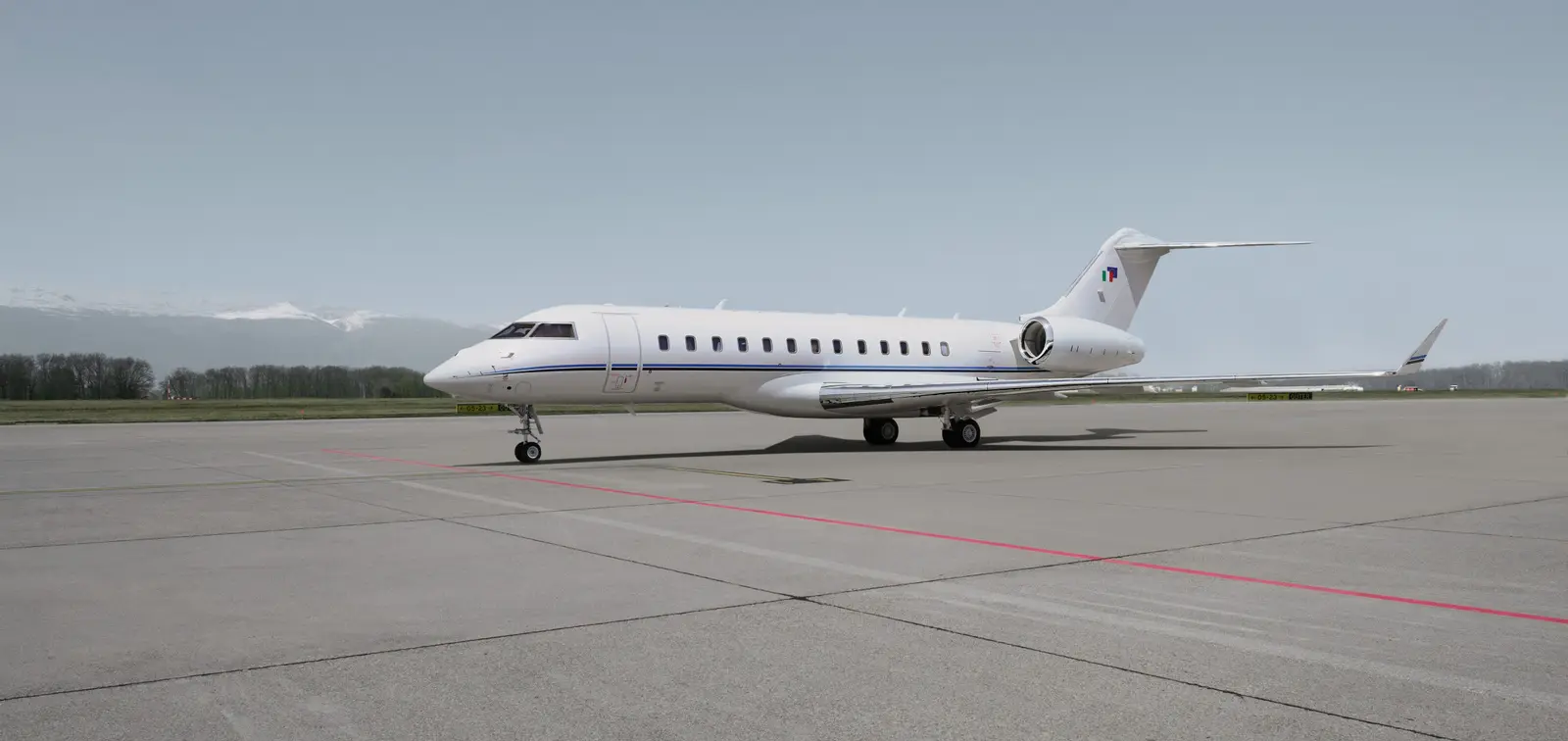Bombardier Global 6000 I-PFLY operated by Albinati Aeronautics photo 6