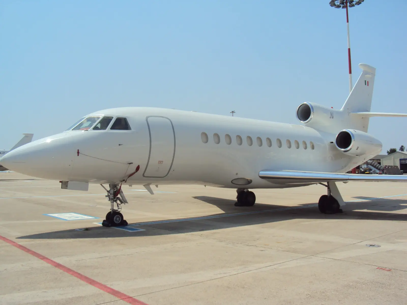 Dassault Falcon 900EX I-SLNI operated by Leader S.r.L. photo 2