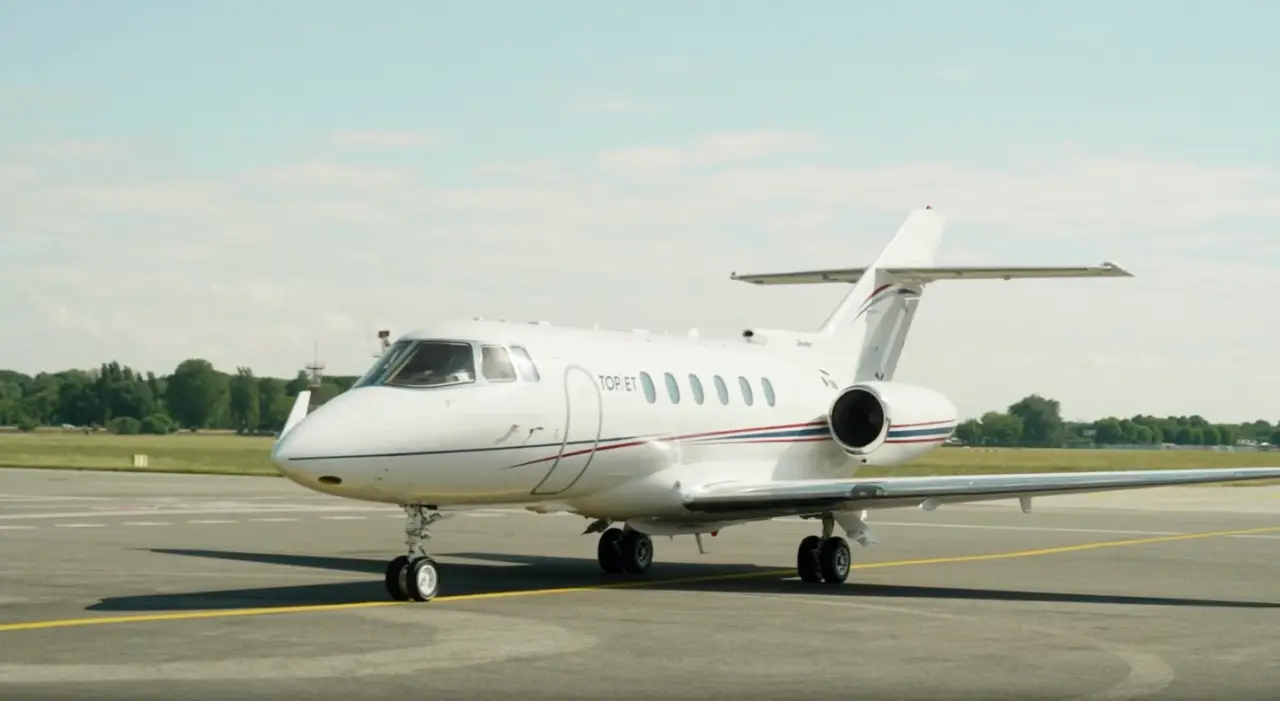 Beechcraft Hawker 850XP I-TOPH operated by Topjet Executive photo 2