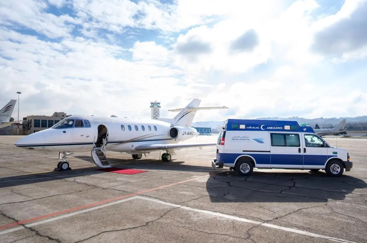 Beechcraft Hawker 800XP JY-AWD
