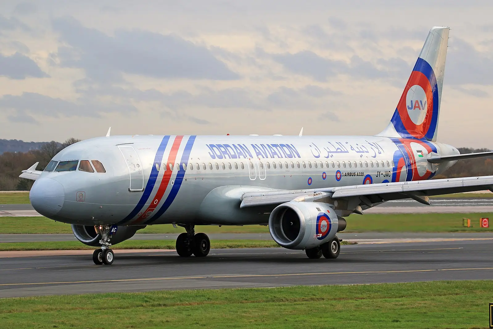 Airbus A320-200 JY-JAC operated by Jordan Aviation, exterior