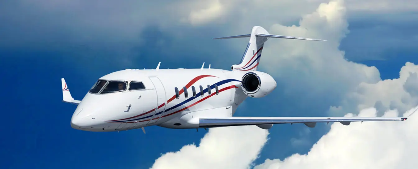 Bombardier Challenger 350 LN-JHH operated by SundtAir photo 2