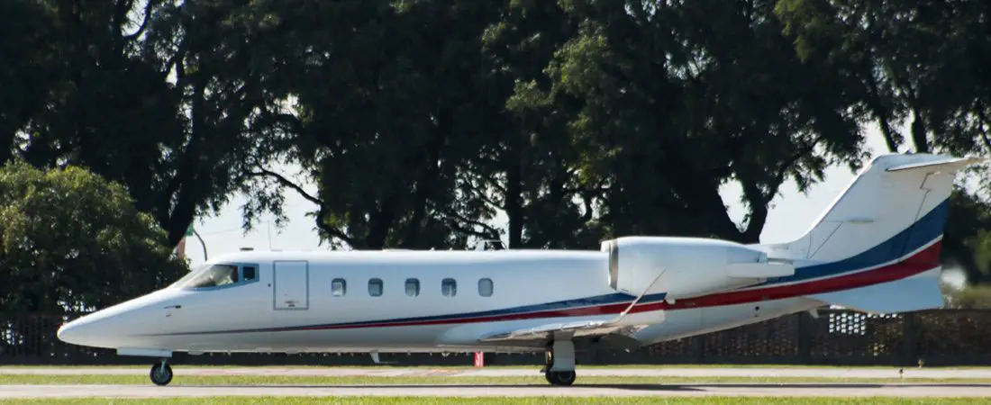 Bombardier Learjet 60 LV-FUF operated by Baires Fly S.A photo 3