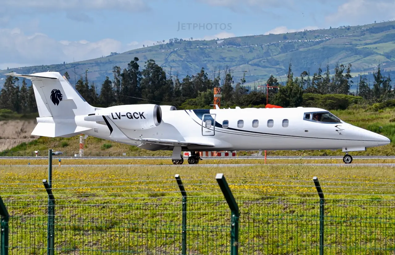 Bombardier Learjet 60 LV-GCK operated by FLYZAR, exterior