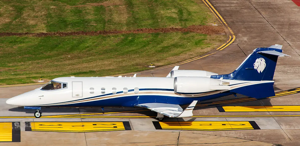 Bombardier Learjet 60 LV-GCK operated by FLYZAR photo 2