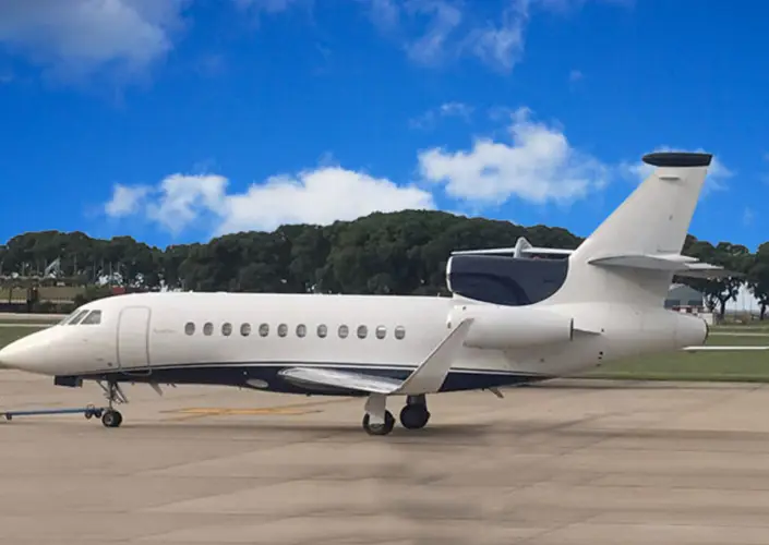 Dassault Falcon 900EX LV-GQK operated by Royal Class Private Flights photo 4