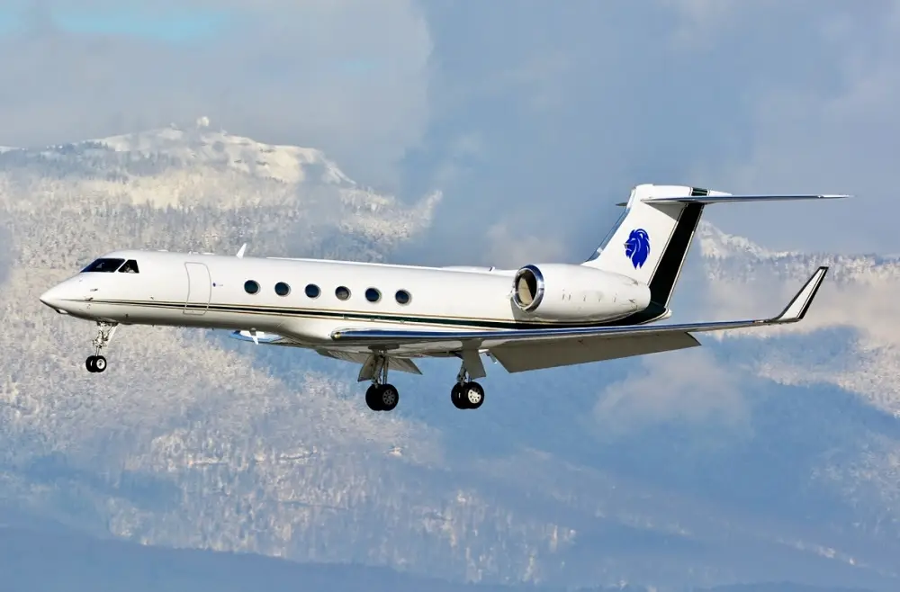 Gulfstream V LV-IRQ operated by Feeling Air S.A. photo 4