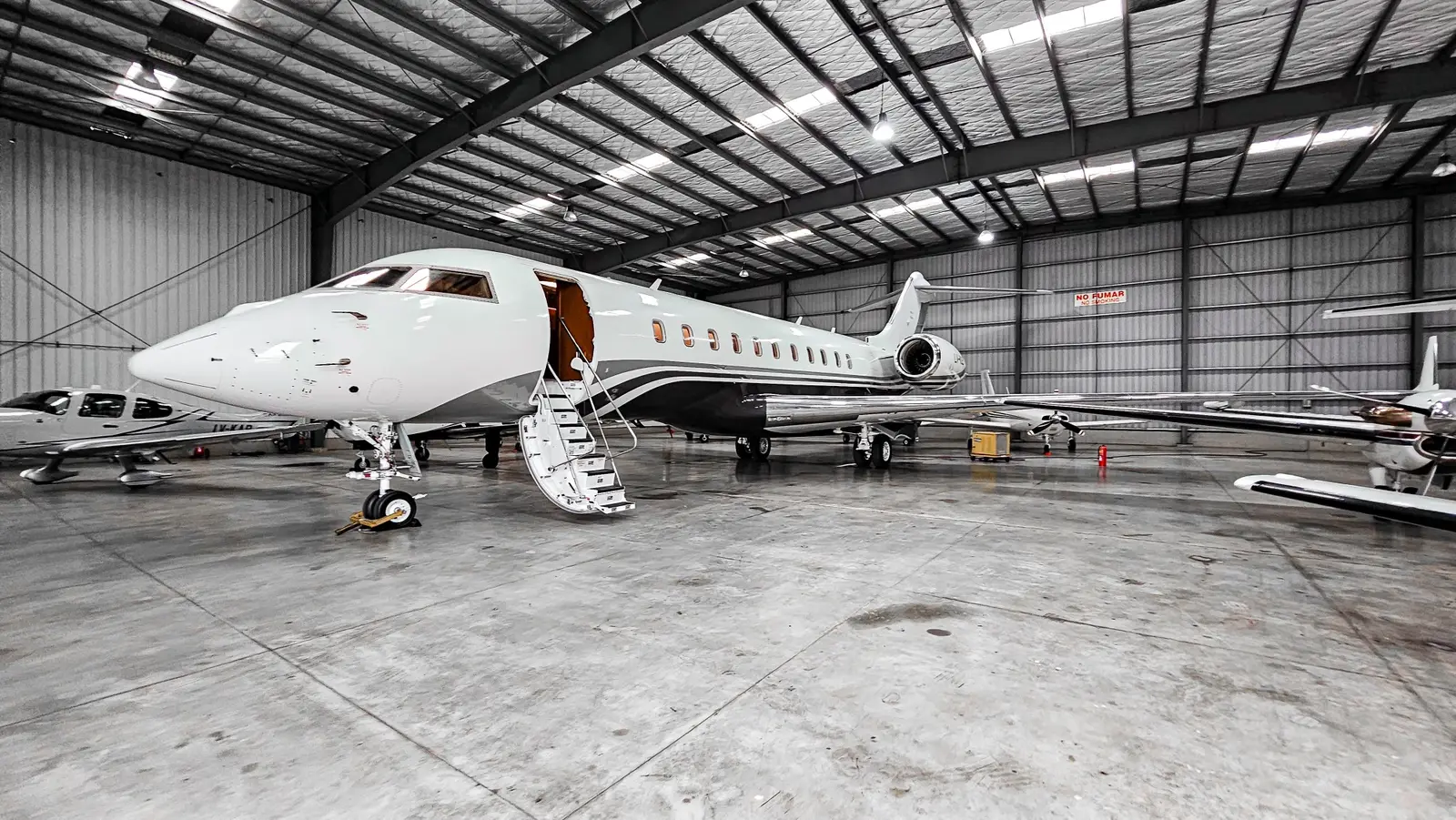 Bombardier Global 5000 LV-KLE operated by Cheyenne S.A. photo 5