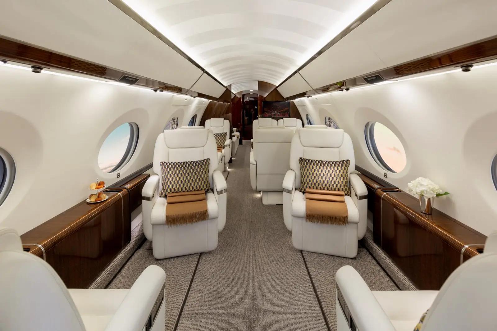 Gulfstream G650ER LX-ESO operated by Global Jet photo 2