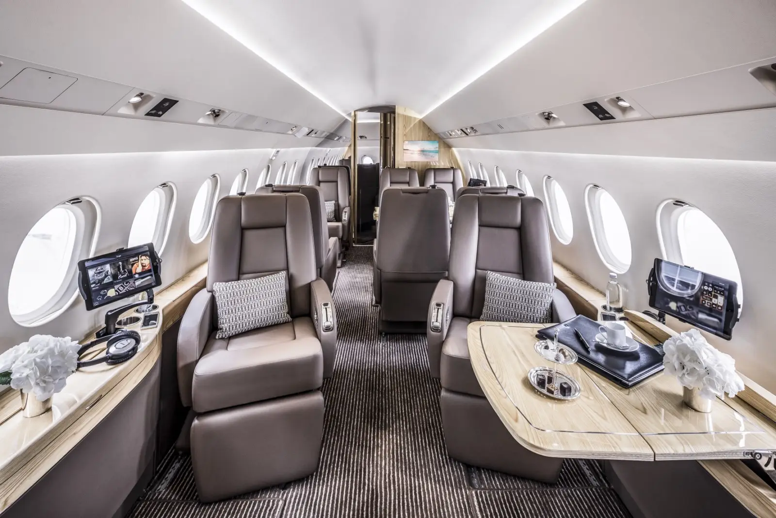 Dassault Falcon 2000LX LX-EVM operated by Global Jet photo 5