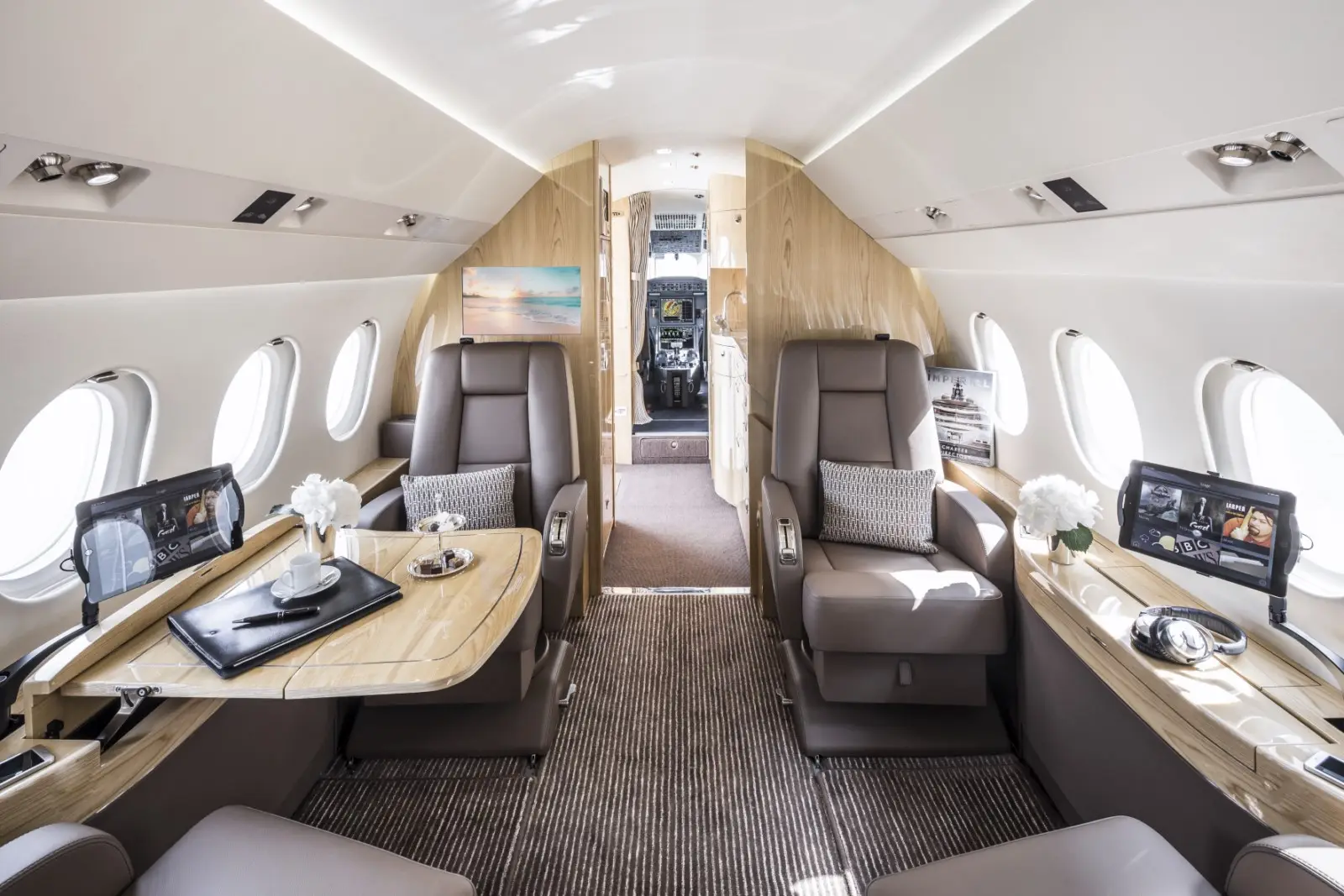 Dassault Falcon 2000LX LX-EVM operated by Global Jet photo 6