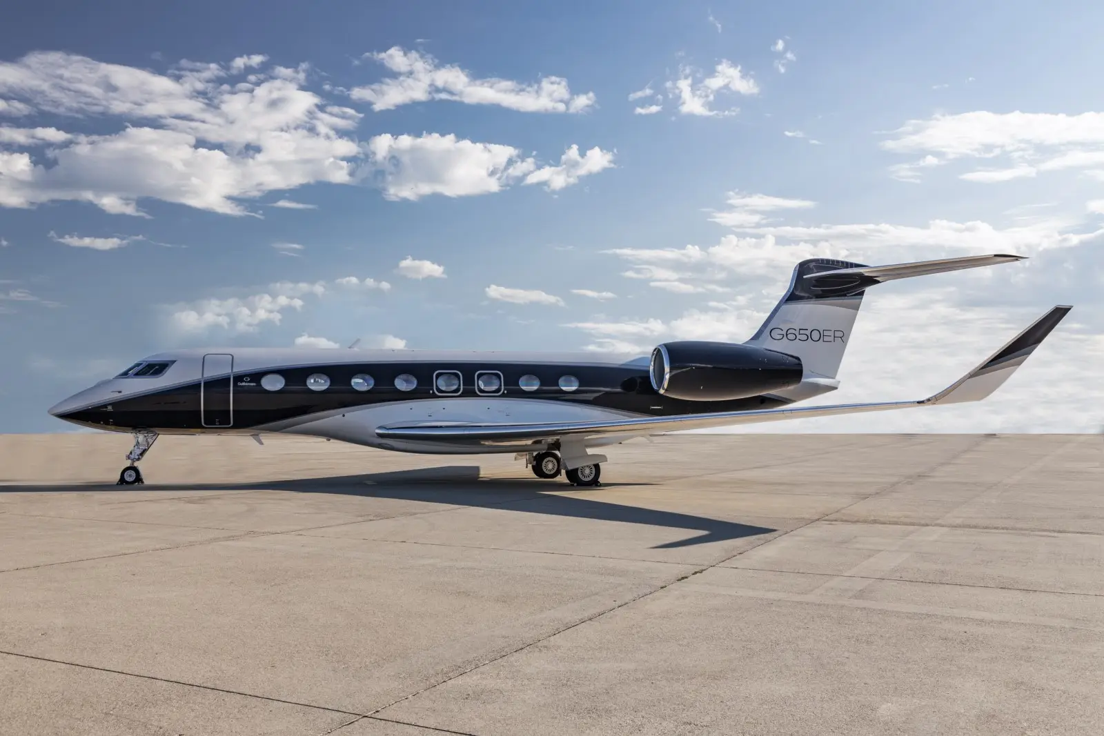 Gulfstream G650ER LX-ICE