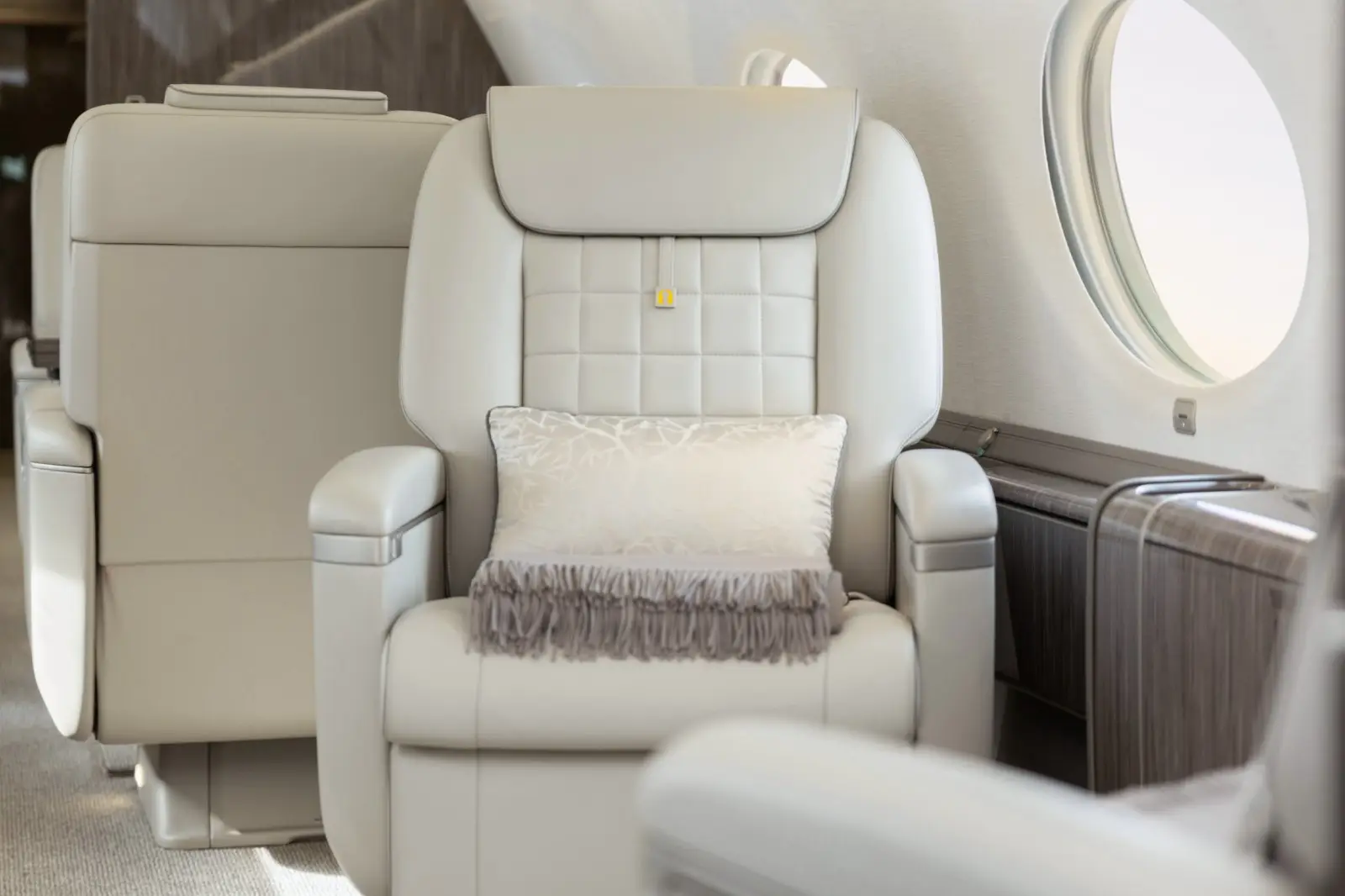 Gulfstream G650ER LX-JLK operated by Global Jet photo 4