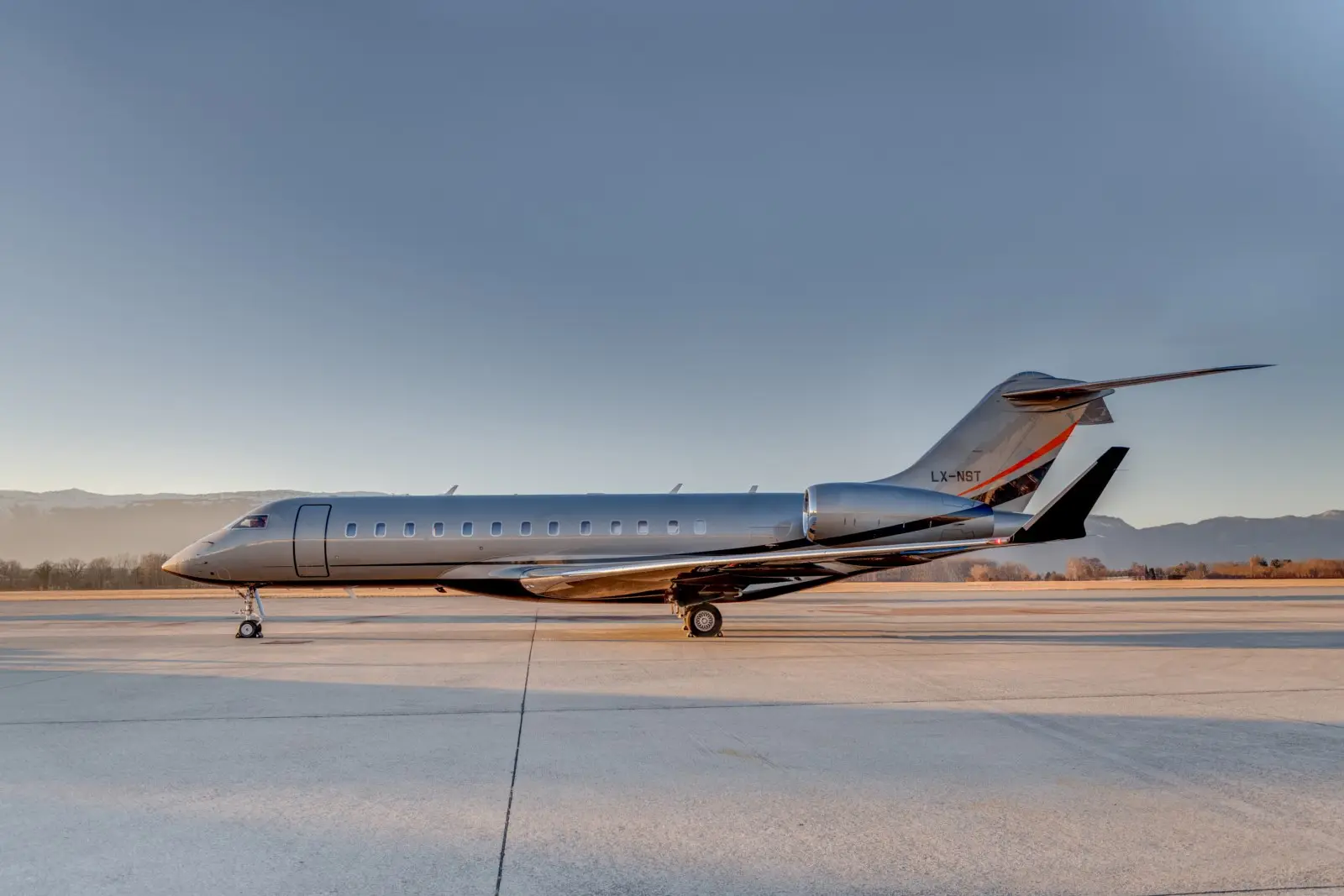 Bombardier Global 6000 LX-NST operated by Global Jet, exterior