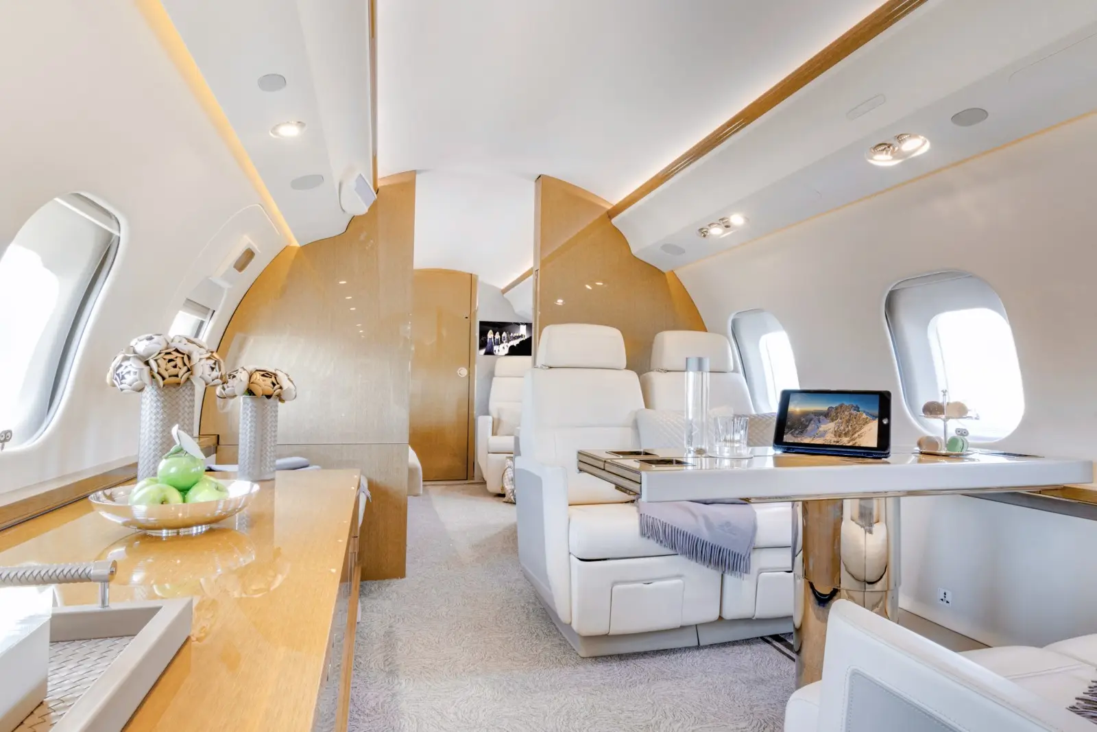 Bombardier Global 6000 LX-NST operated by Global Jet photo 3