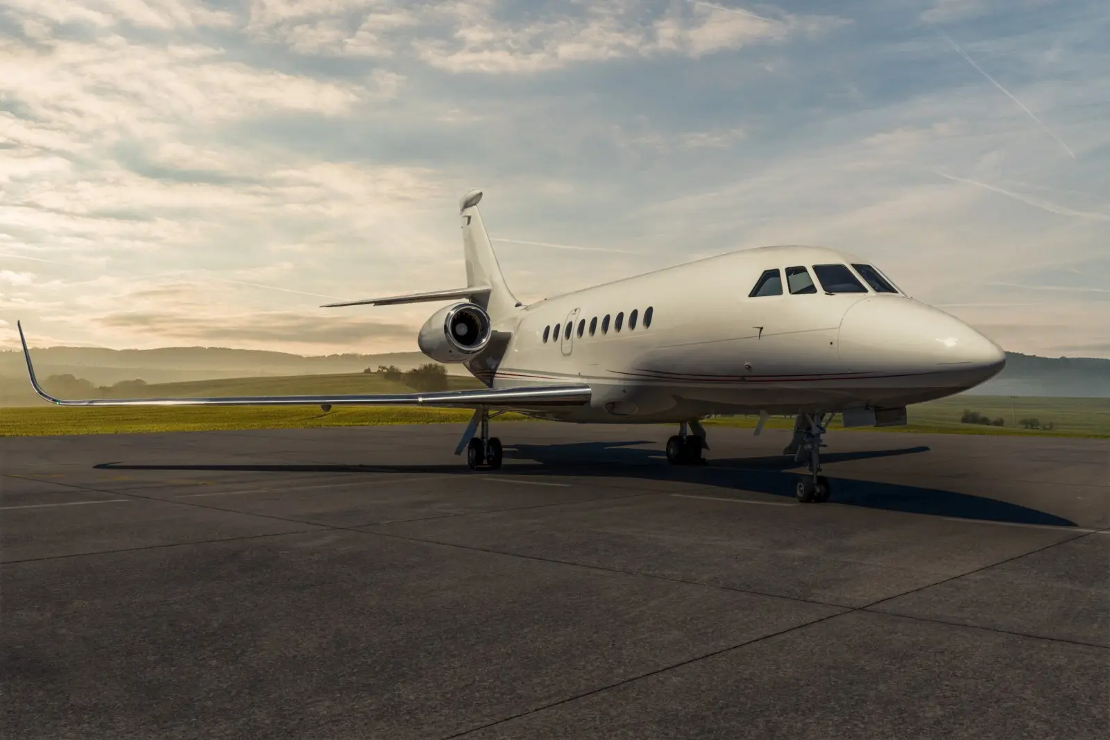 Dassault Falcon 2000LX LX-SCO operated by Global Jet, exterior