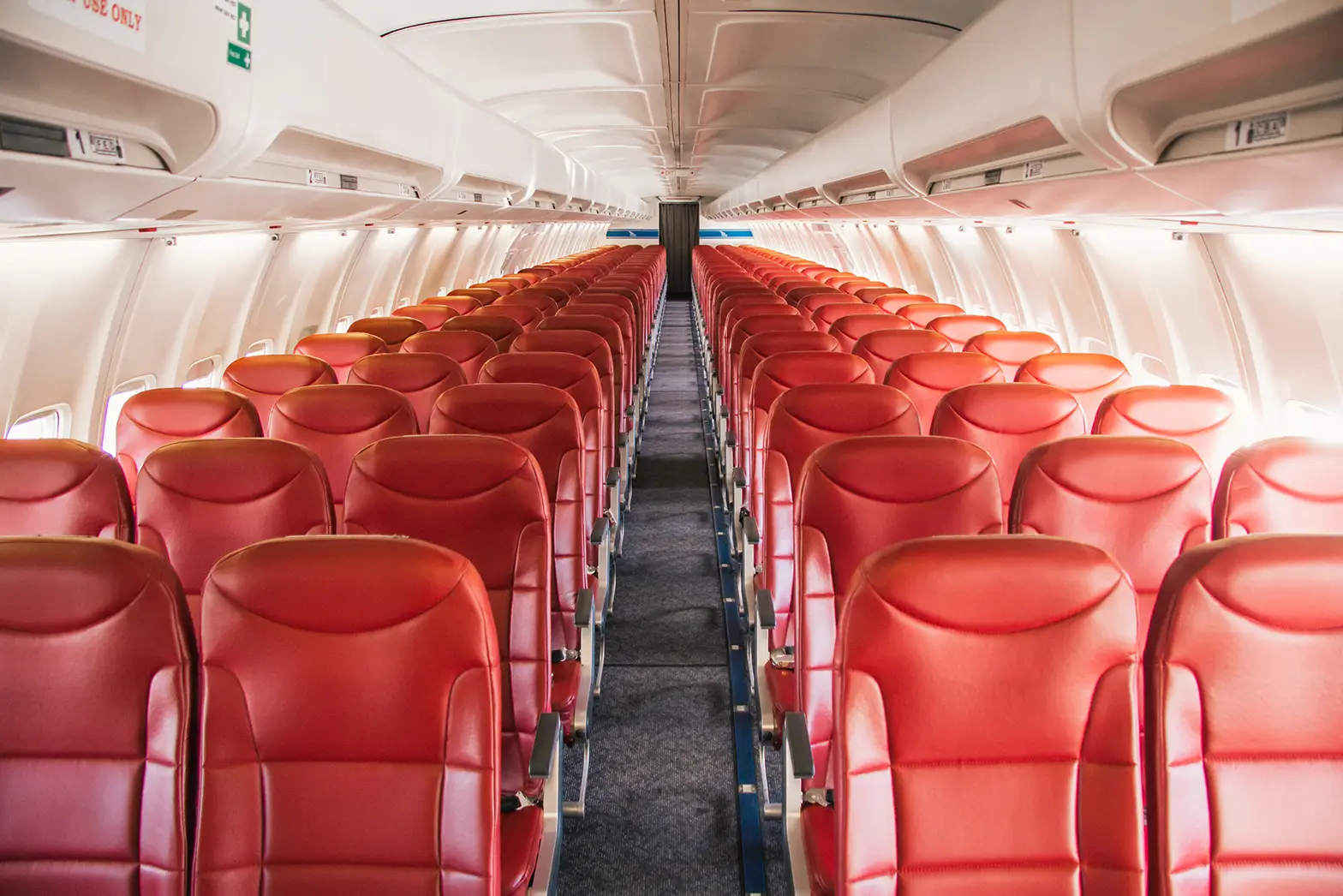 Boeing 737-400 LY-CGC operated by GetJet Airlines photo 3