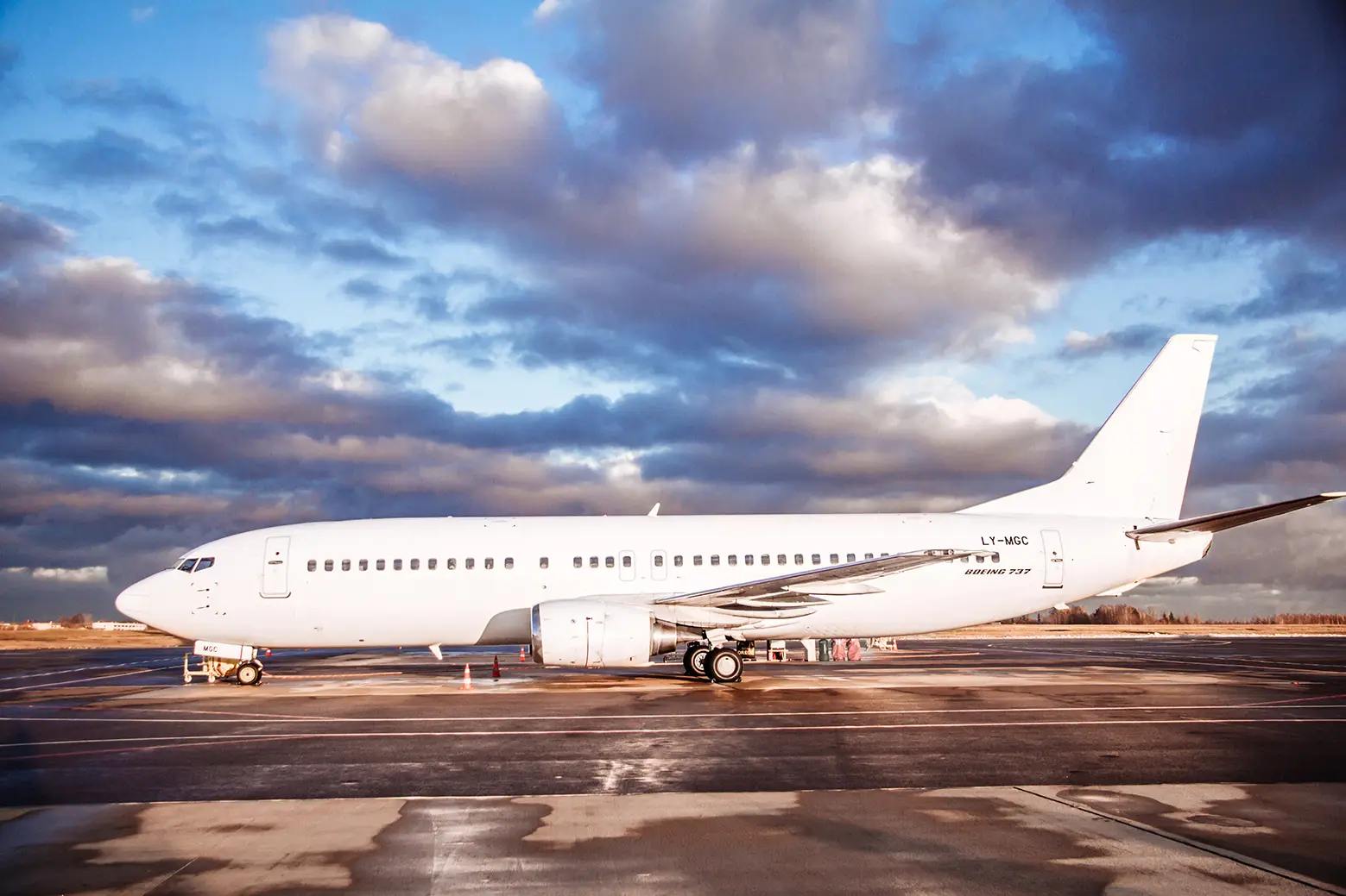 Boeing 737-400 LY-MGC operated by GetJet Airlines, exterior