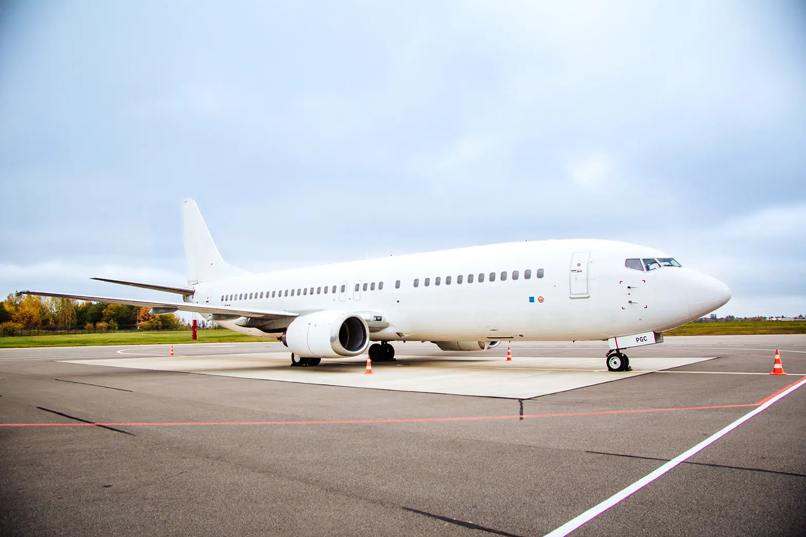 Boeing 737-400 LY-PGC operated by GetJet Airlines photo 3