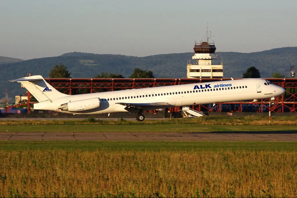McDonnell Douglas MD-82 LZ-ADV operated by ALK Airlines photo 3