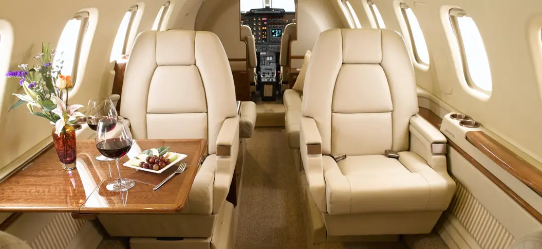 Piaggio Avanti LZ-ASP operated by Aviostart Ltd photo 2