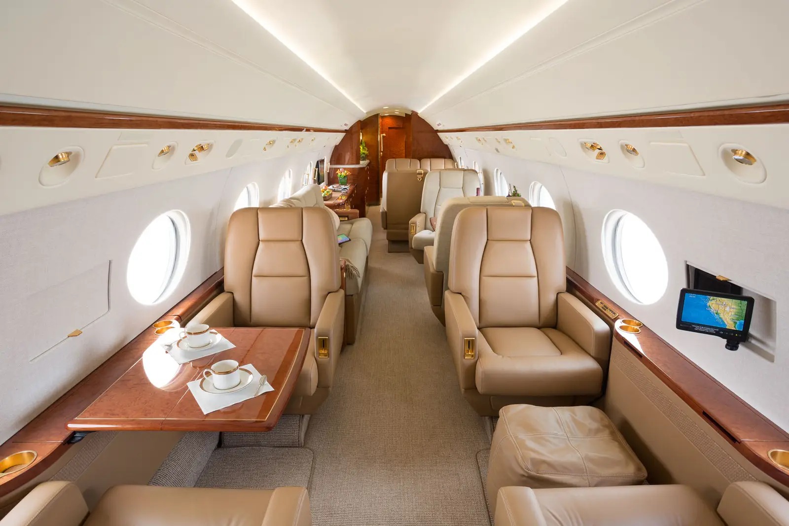 Gulfstream G450 N100BM operated by Solairus Aviation photo 6