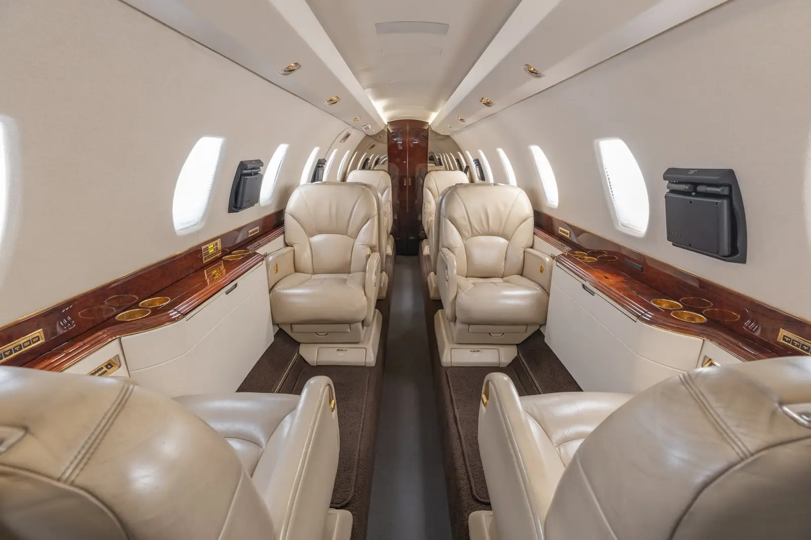 Cessna Citation X N104R operated by Charter Airlines, LLC photo 5
