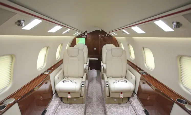 Bombardier Learjet 60XR N104RJ operated by A-ok Jets photo 4
