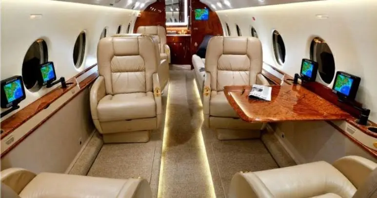 Gulfstream G200 N104SG operated by Jet Linx Aviation, LLC photo 2