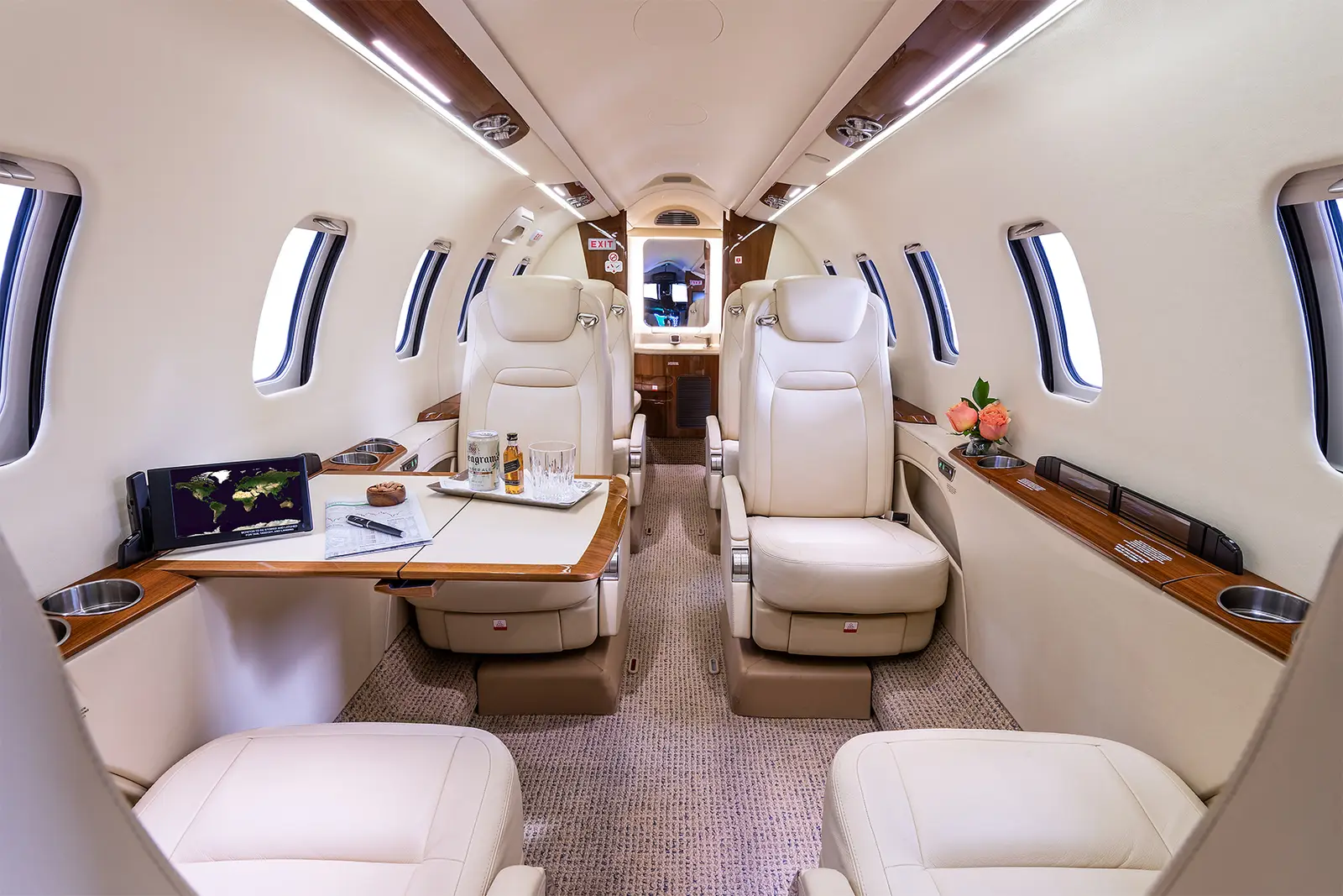 Bombardier Learjet 70 N106GK operated by Let's Jett, Inc. photo 3