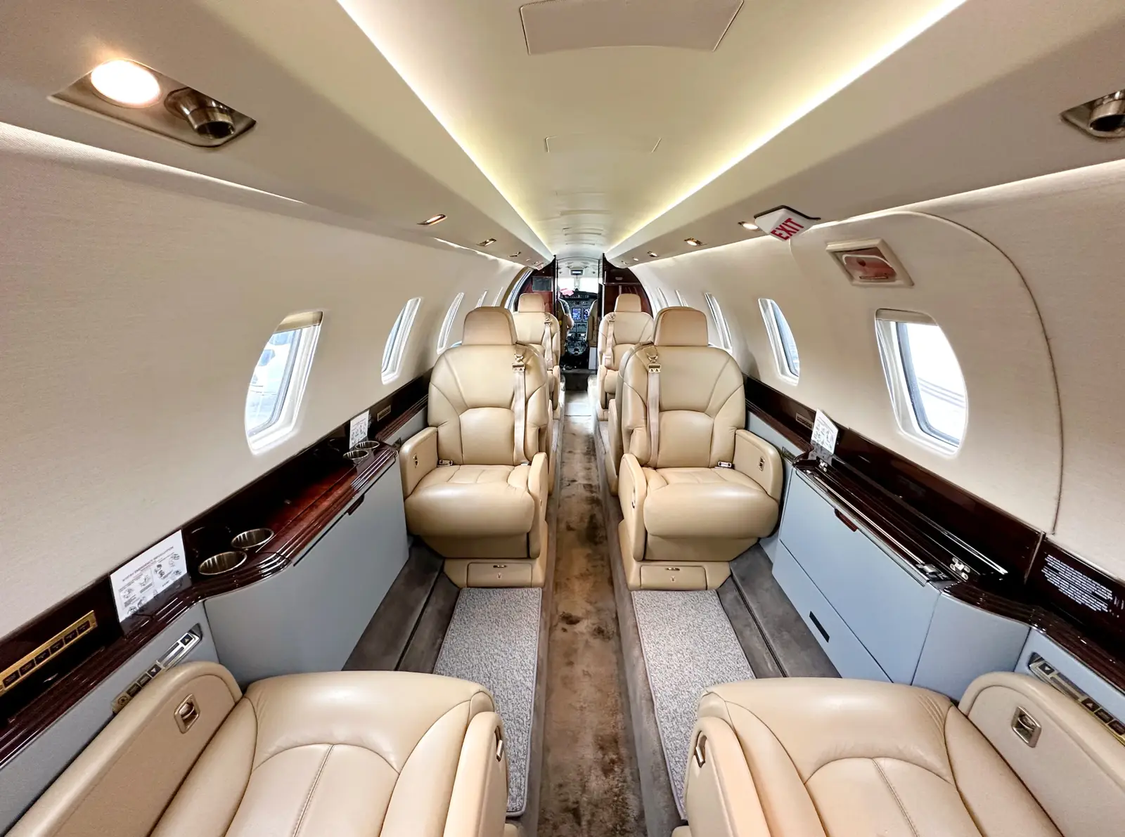Cessna Citation X N107AV operated by Discovery Jets photo 5