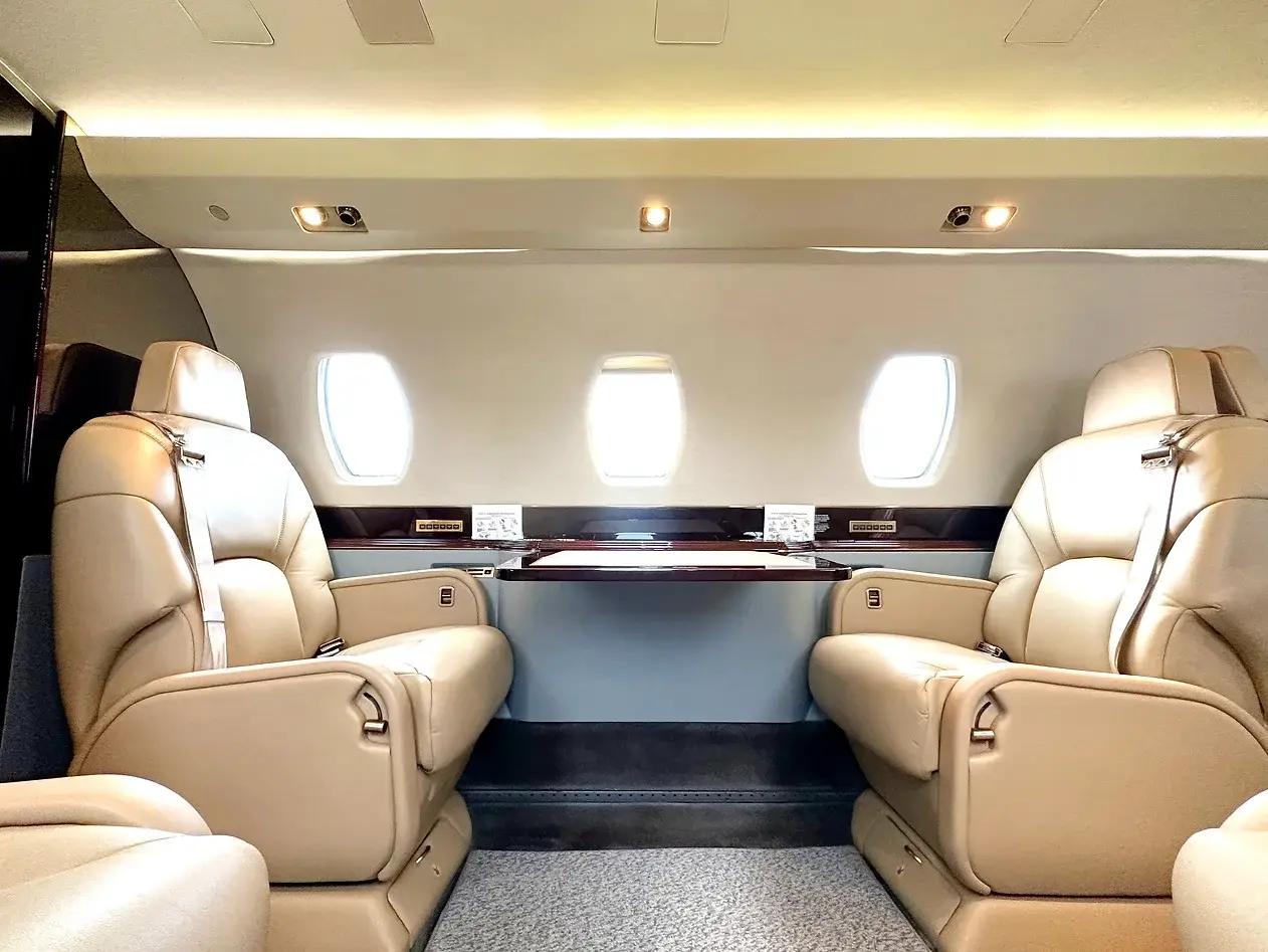 Cessna Citation X N107AV operated by Discovery Jets photo 6