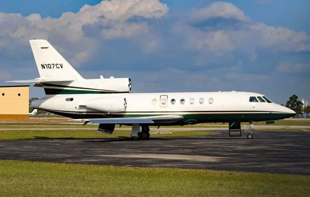 Dassault Falcon 50 N107CV operated by Haven Aviation Services Group (Haven ASG) photo 4