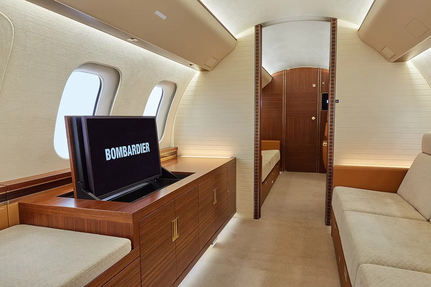 Bombardier Global 7500 N1089 operated by Mira Vista Aviation, Inc. photo 5