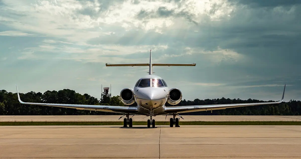 Beechcraft Hawker 800XP N108RL operated by Causey Aviation Service, Inc. photo 4