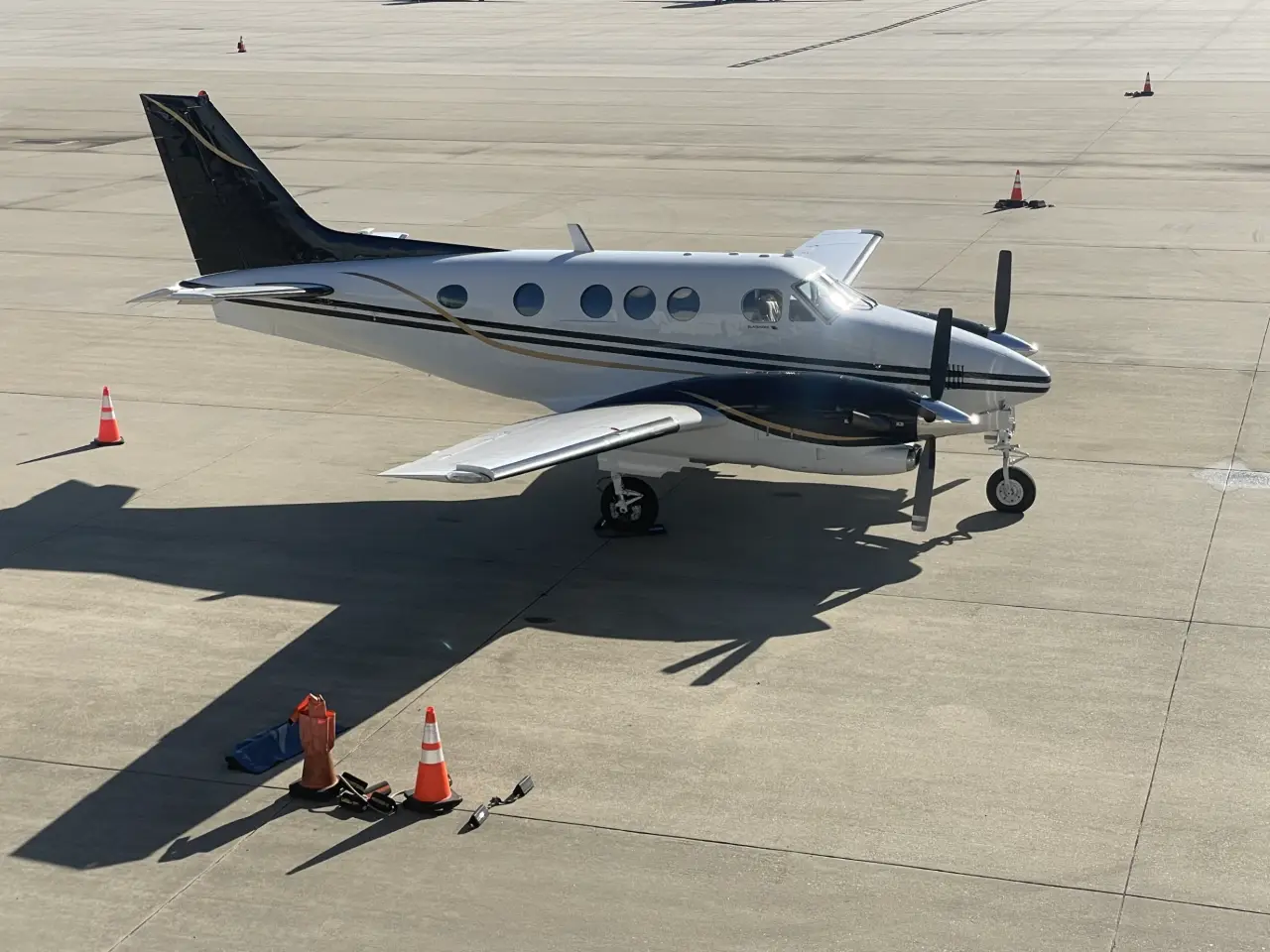 Beechcraft King Air C90B N1103G operated by Lowe Aviation Co Inc, exterior