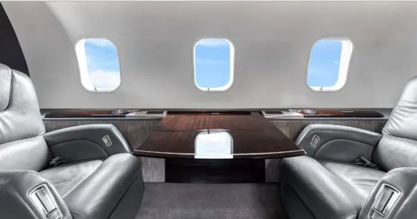 Bombardier Challenger 300 N1107M operated by Jet Linx Aviation, LLC photo 2