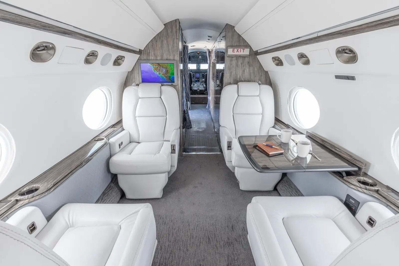 Gulfstream V N111MT operated by STAJets, KSNA photo 3