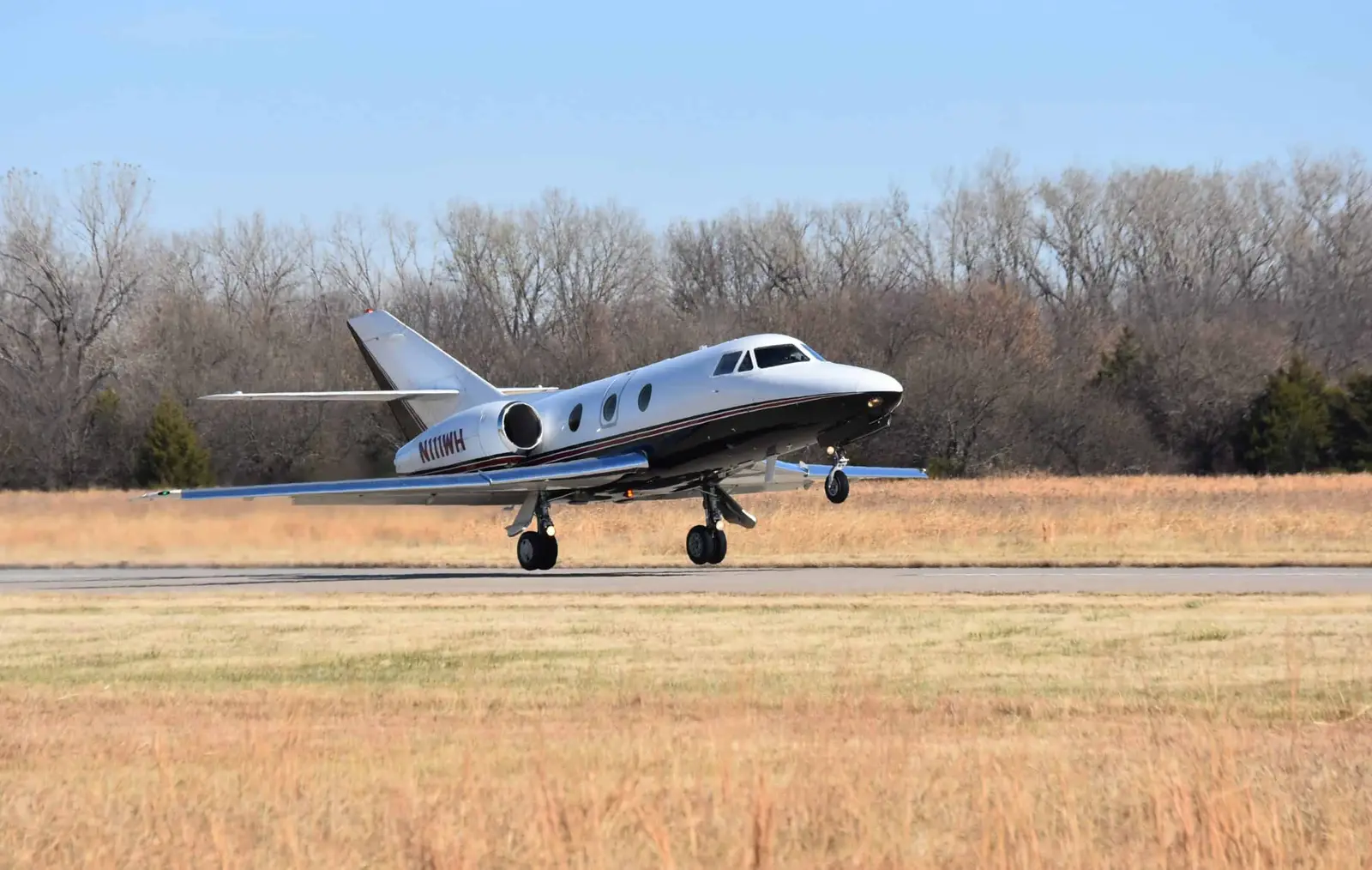 Dassault Falcon 10 N111WH operated by Apex Aero, exterior