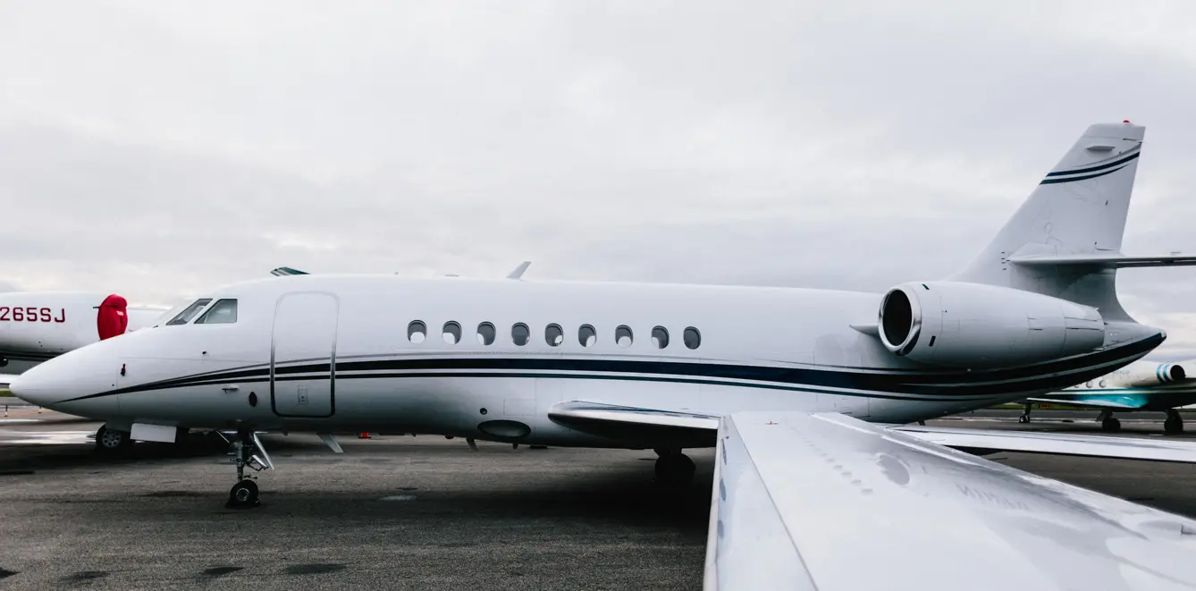 Dassault Falcon 2000 N112FJ operated by Rennia Aviation, LLC photo 4