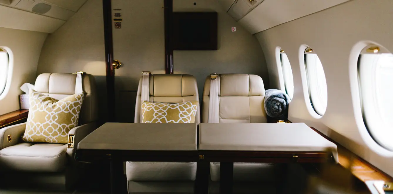 Dassault Falcon 2000 N112FJ operated by Rennia Aviation, LLC photo 5