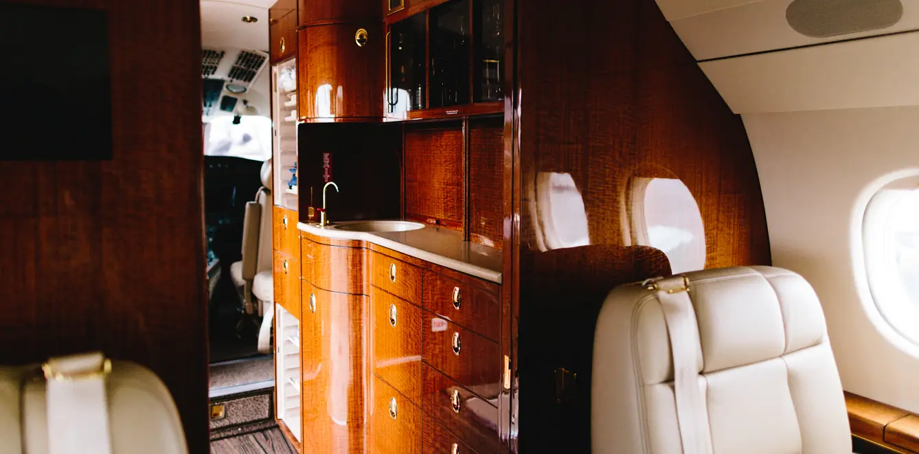 Dassault Falcon 2000 N112FJ operated by Rennia Aviation, LLC photo 6