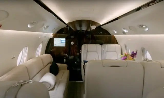 Gulfstream G200 N116FE operated by Jet Access Aviation, KPIE photo 3