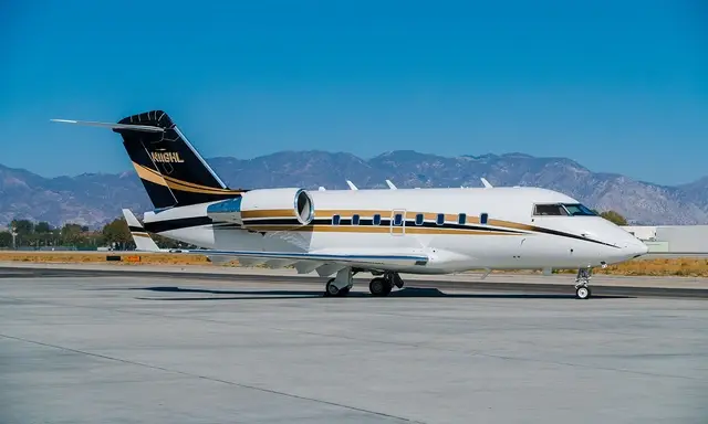 Bombardier Challenger 601-3A N116HL operated by 24/7 Jet, Inc, exterior