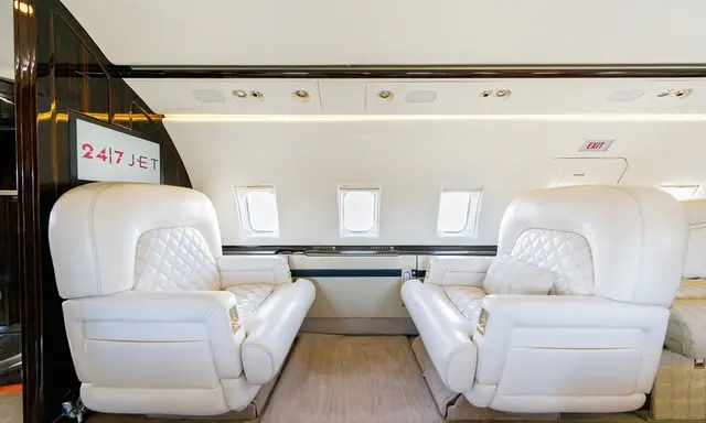 Bombardier Challenger 601-3A N116HL operated by 24/7 Jet, Inc photo 5