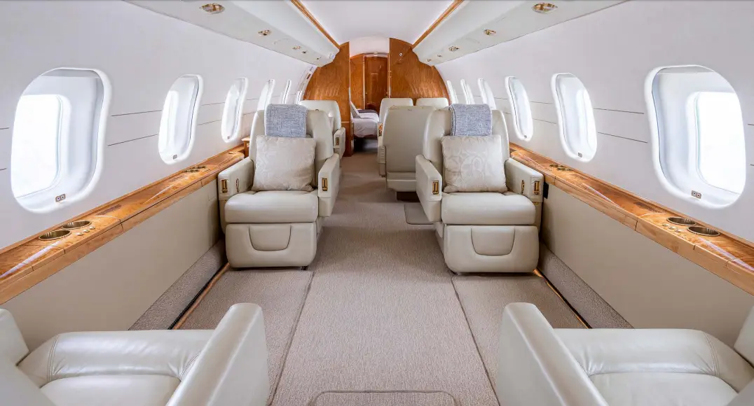 Bombardier Global Express XRS N118MJ operated by ACI Jet photo 2