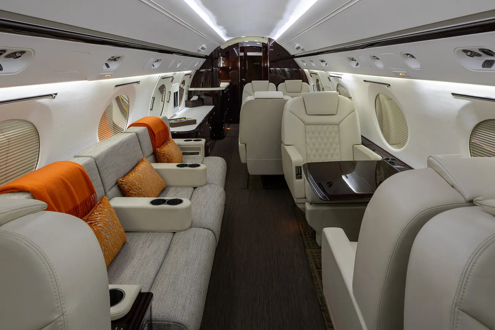 Gulfstream IV-SP N119FM operated by Wing Aviation Charter Services, LLC photo 4