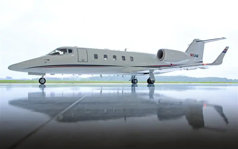 Bombardier Learjet 60 N11AM operated by Dreamline Aviation, LLC photo 5